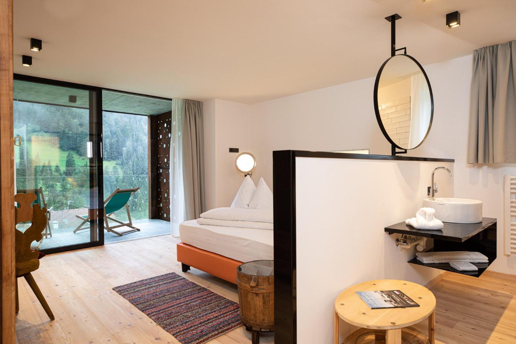 Al Plan, A Mountain Moving Hotel San Vigilio Di Marebbe Quarto foto
