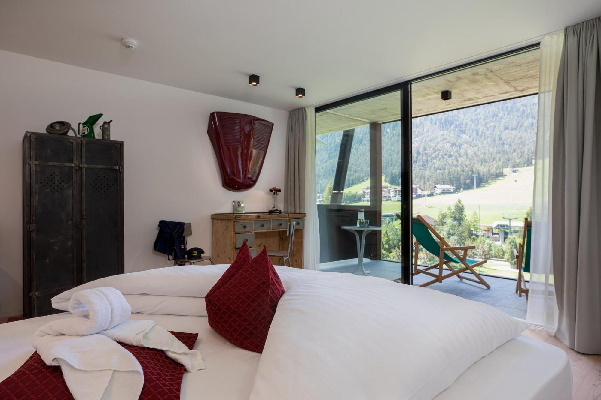 Al Plan, A Mountain Moving Hotel San Vigilio Di Marebbe Quarto foto