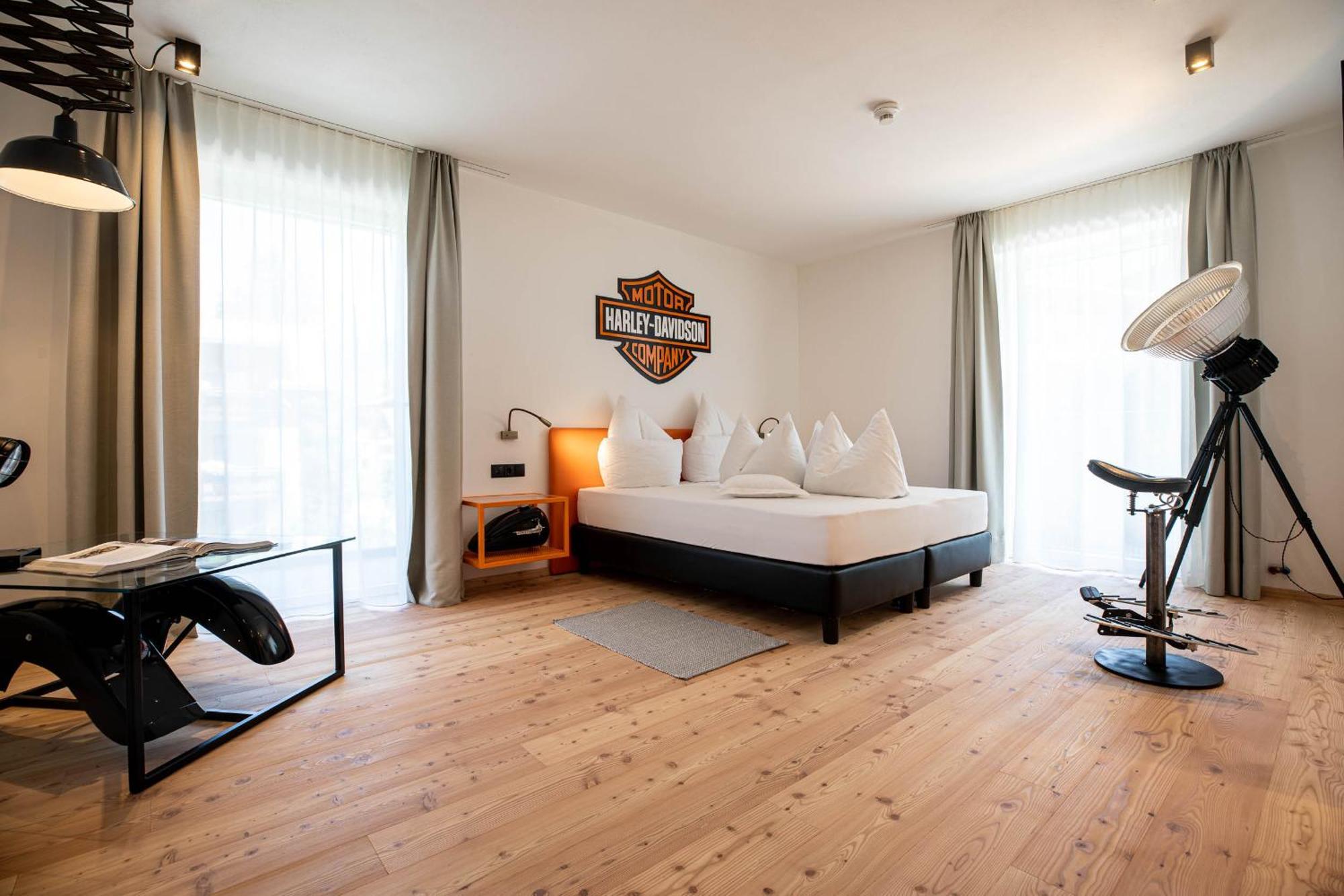 Al Plan, A Mountain Moving Hotel San Vigilio Di Marebbe Quarto foto