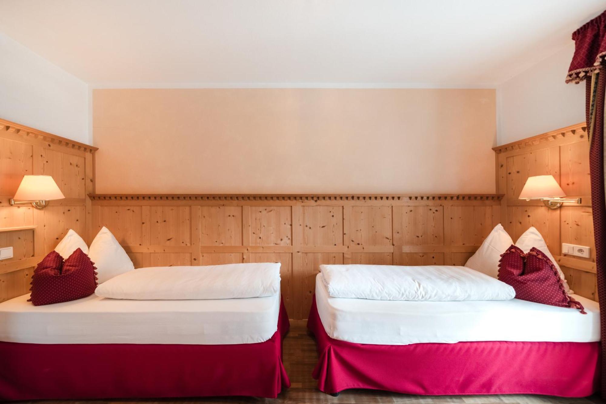 Al Plan, A Mountain Moving Hotel San Vigilio Di Marebbe Exterior foto